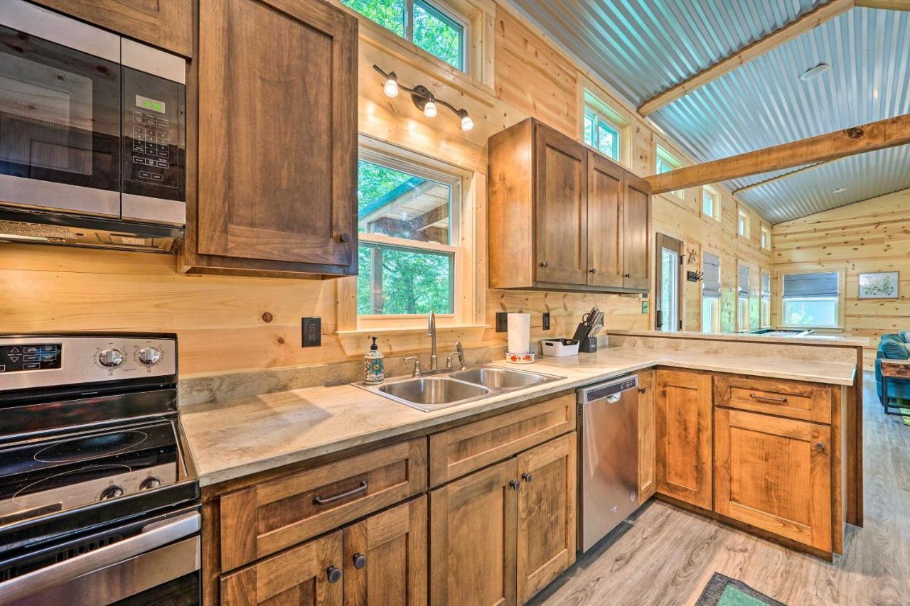 Stylish Cabin By Beavers Bend Hot Tub And Fire Pit Broken Bow Dış mekan fotoğraf