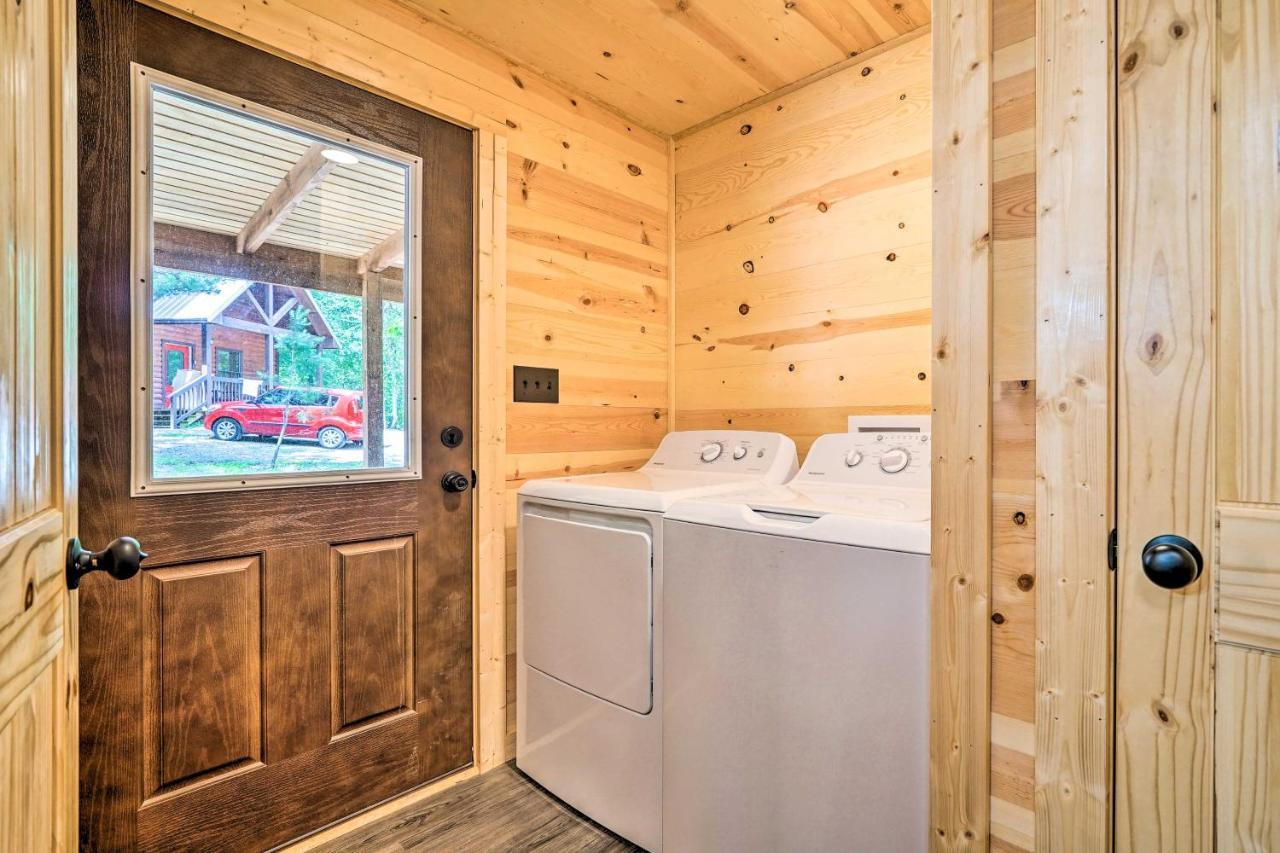 Stylish Cabin By Beavers Bend Hot Tub And Fire Pit Broken Bow Dış mekan fotoğraf