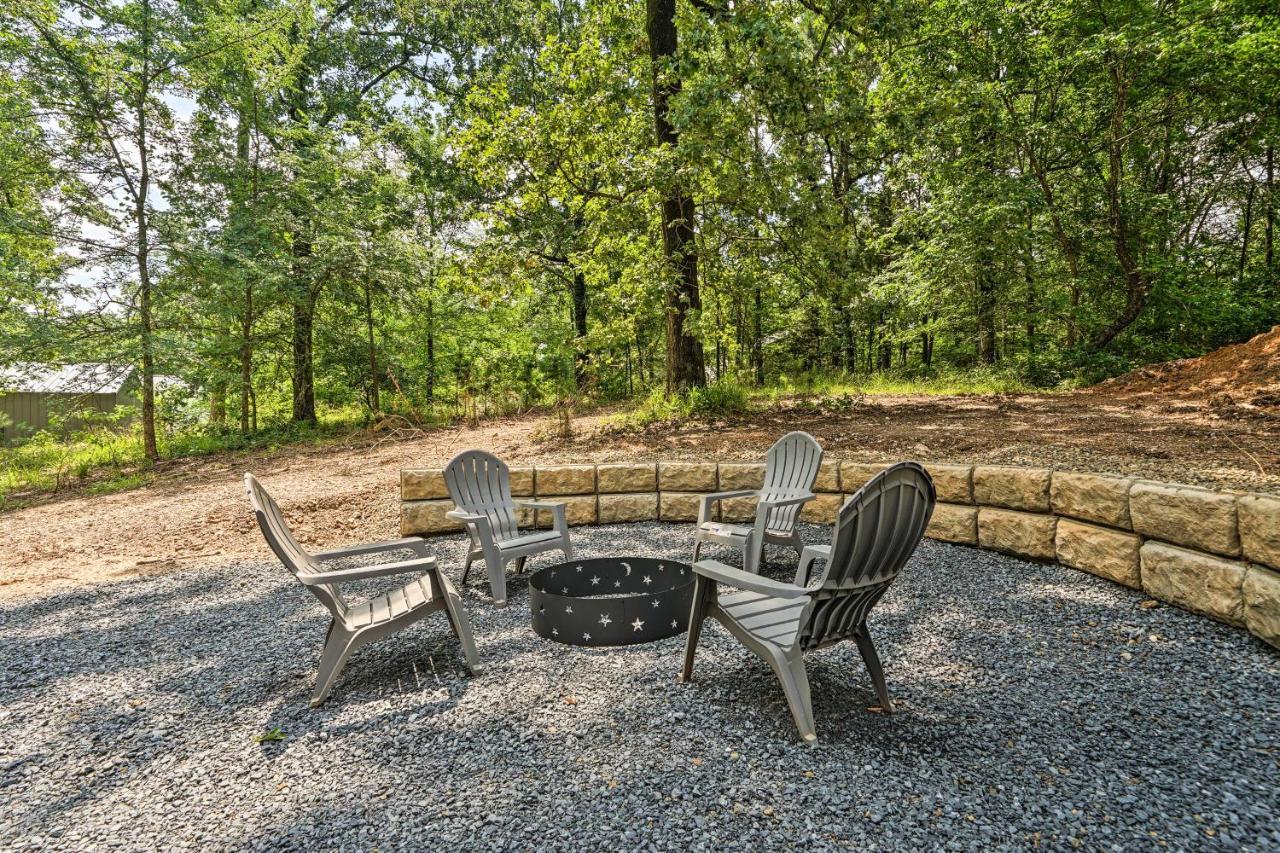Stylish Cabin By Beavers Bend Hot Tub And Fire Pit Broken Bow Dış mekan fotoğraf