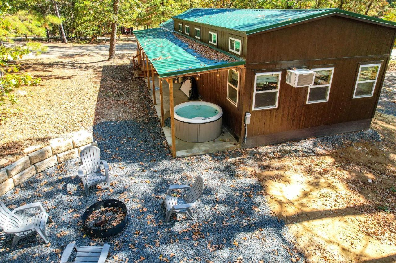 Stylish Cabin By Beavers Bend Hot Tub And Fire Pit Broken Bow Dış mekan fotoğraf