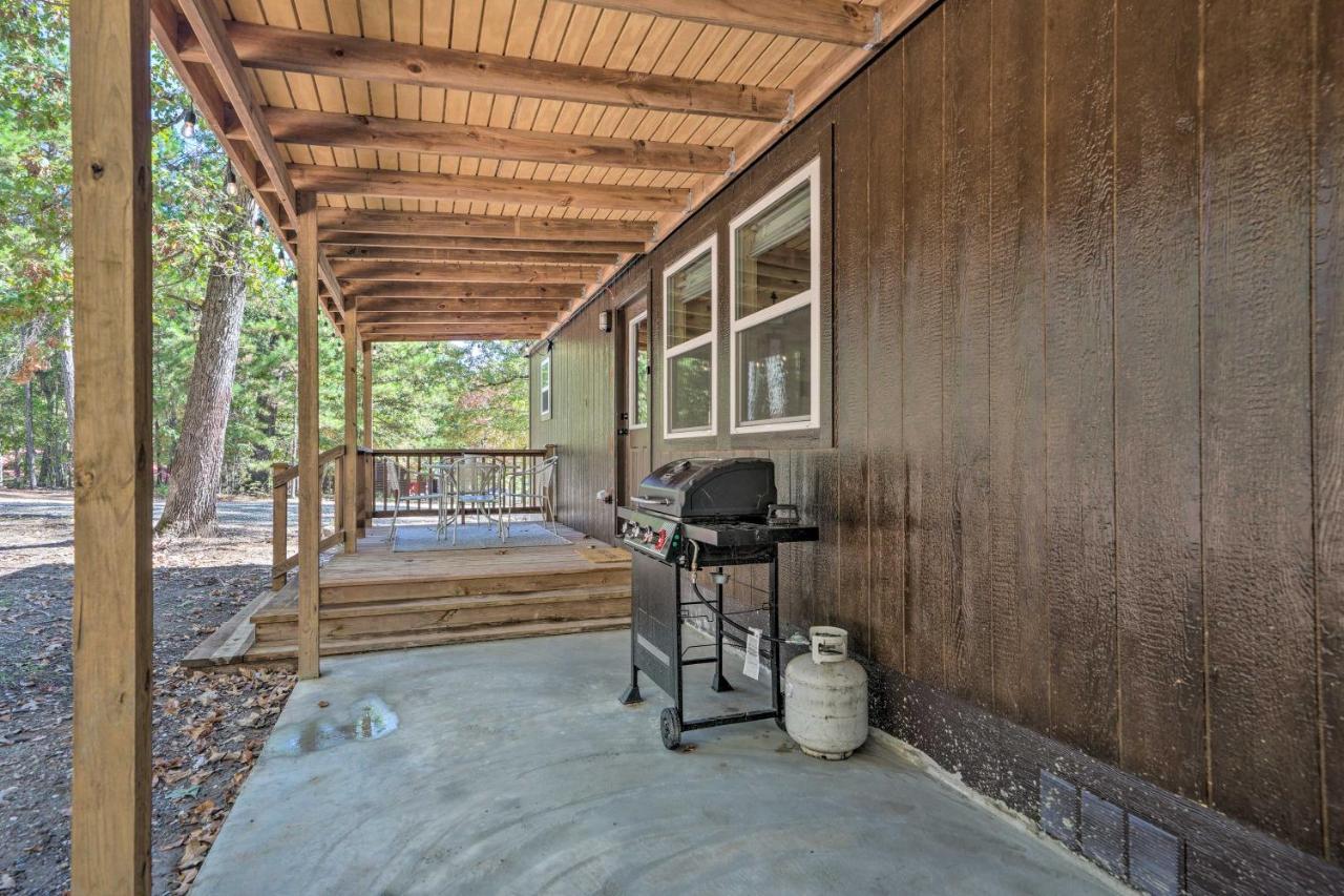 Stylish Cabin By Beavers Bend Hot Tub And Fire Pit Broken Bow Dış mekan fotoğraf