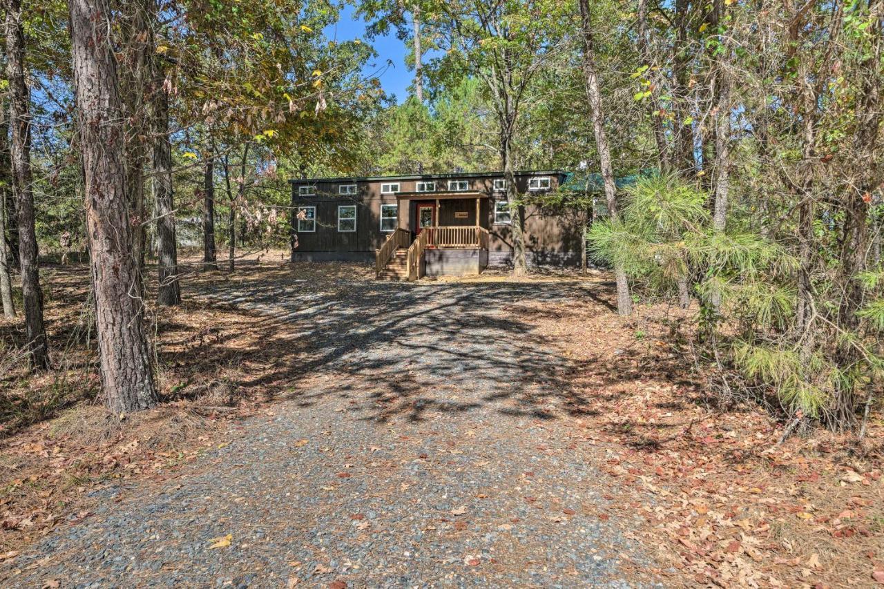 Stylish Cabin By Beavers Bend Hot Tub And Fire Pit Broken Bow Dış mekan fotoğraf